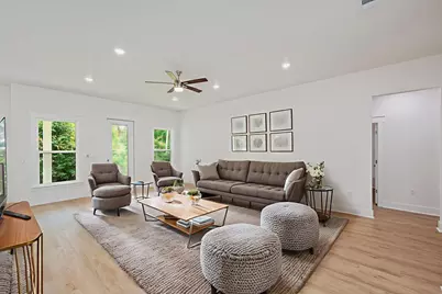 329 Shoal River Drive Drive, Crestview, FL 32539 - Photo 11