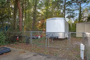 2061 Bahama Dr, Navarre, FL 32566 - Photo 35