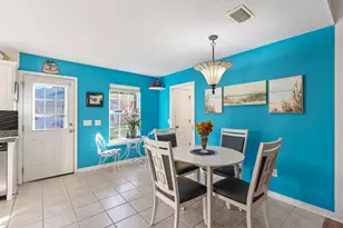 2061 Bahama Dr, Navarre, FL 32566 - Photo 15