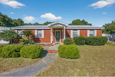 5688 Ridge Avenue, Milton, FL 32583 - Photo 1
