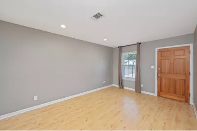 516 Stillwell Boulevard, Crestview, FL 32539 - Photo 3