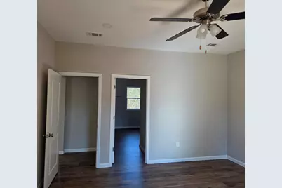 559 W Michaelangelo Road W, Defuniak Springs, FL 32433 - Photo 11