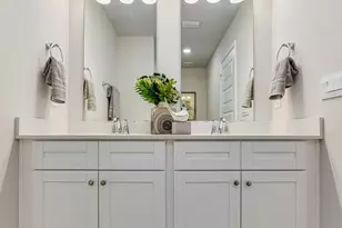 8489 Midtown Ct, Navarre, FL 32566 - Photo 19