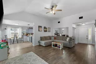 366 Brookwood Blvd, Mary Esther, FL 32569 - Photo 5