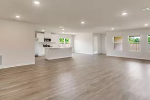 5621 Thatcher Rd, Crestview, FL 32539 - Photo 13