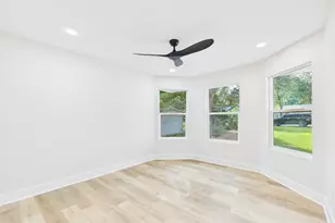 211 E Dominica Circle E, Niceville, FL 32578 - Photo 37