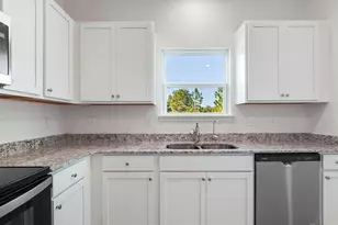 186 Huckleberry St, Freeport, FL 32439 - Photo 3