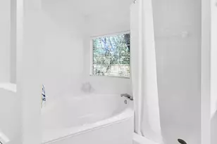 4429 Amber Lake Cove, Niceville, FL 32578 - Photo 35