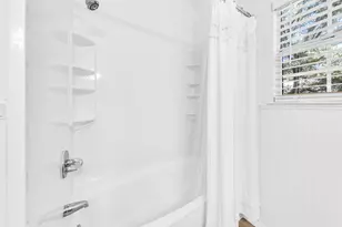 4429 Amber Lake Cove, Niceville, FL 32578 - Photo 27