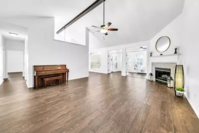 4429 Amberlake Cove, Niceville, FL 32578 - Photo 13