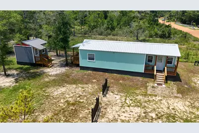 261 W Royal Palm Avenue W, Defuniak Springs, FL 32433 - Photo 17