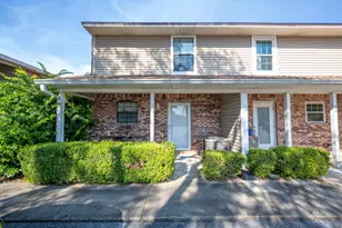 225 Carmel Dr, Fort Walton Beach, FL 32547 - Photo 1