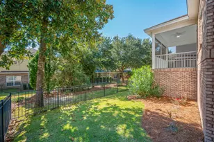 329 Nathey Ave, Niceville, FL 32578 - Photo 45