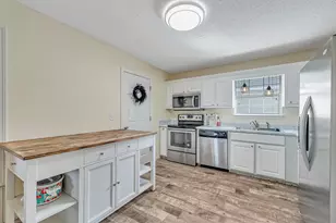 1754 Ivalea Cir, Navarre, FL 32566 - Photo 15