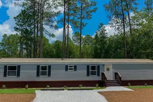 444 Donatello Rd, Defuniak Springs, FL 32433 - Photo 1