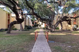 209 W Miracle Strip Parkway W, Mary Esther, FL 32569 - Photo 13