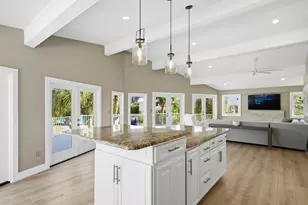 417 Cobia Ave, Fort Walton Beach, FL 32548 - Photo 9