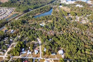 78 April Ct, Freeport, FL 32439 - Photo 5