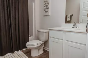 4605 Naval Ct, Crestview, FL 32539 - Photo 19