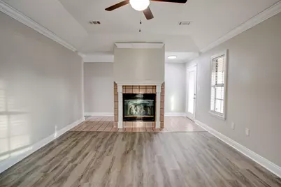 404 Ashley Drive, Crestview, FL 32536 - Photo 5