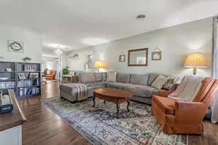 132 NW Loizos Dr NW, Fort Walton Beach, FL 32548 - Photo 5