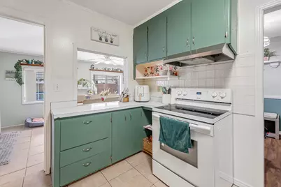 132 NW Loizos Drive NW, Fort Walton Beach, FL 32548 - Photo 13