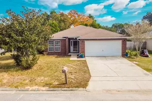 2110 Catline Cir, Navarre, FL 32566 - Photo 5