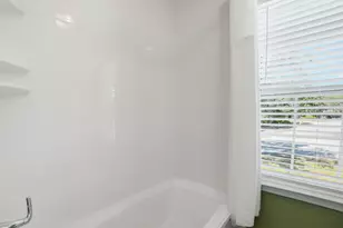 302 Curacao Way, Niceville, FL 32578 - Photo 43