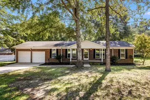 6089 W Dogwood Dr W, Crestview, FL 32536 - Photo 1