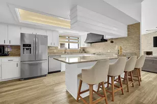 2445 Pretty Bayou Blvd, Panama City, FL 32405 - Photo 9