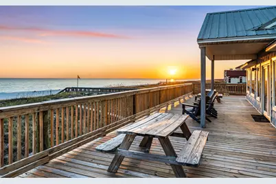 8123 Gulf Boulevard, Navarre, FL 32566 - Photo 3