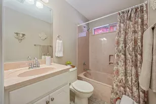 516 Blue Pond Cir, Ponce de Leon, FL 32455 - Photo 25