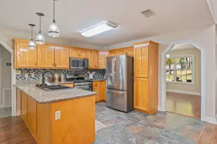 516 Blue Pond Cir, Ponce de Leon, FL 32455 - Photo 13
