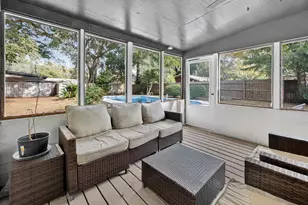 370 Edge Ave, Valparaiso, FL 32580 - Photo 3