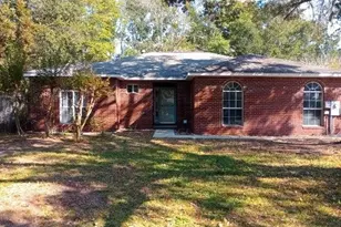 3102 Lynn Dr, Navarre, FL 32566 - Photo 1