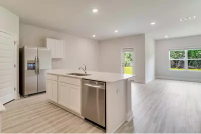 8033 Fir Tree Drive, Milton, FL 32583 - Photo 7