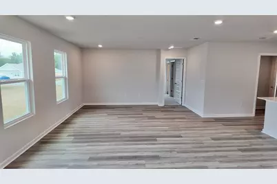 8029 Fir Tree Drive, Milton, FL 32583 - Photo 9