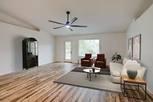 2989 Via Conquistadores, Navarre, FL 32566 - Photo 13