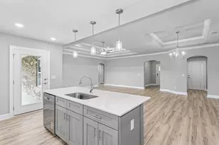 4279 Elvis Presley Dr, Milton, FL 32583 - Photo 15