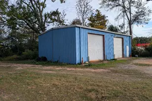 835 N Ferdon Blvd, Crestview, FL 32536 - Photo 1