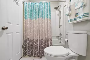 800 Bay Dr, Niceville, FL 32578 - Photo 39