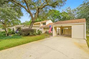 800 Bay Dr, Niceville, FL 32578 - Photo 3