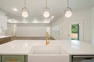 917 Pocahontas Dr, Fort Walton Beach, FL 32547 - Photo 11