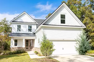 151 Redfish Pt Dr, Freeport, FL 32439 - Photo 1