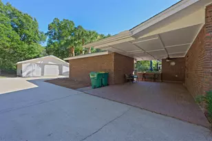 1553 Pine St, Niceville, FL 32578 - Photo 59