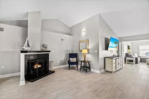 156 Shoreline Dr, Mary Esther, FL 32569 - Photo 7