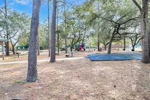 32 Walnut Ave, Shalimar, FL 32579 - Photo 47