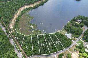 40 Lake Holley Cir, Defuniak Springs, FL 32433 - Photo 1