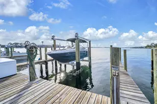 214 SW Miracle Strip Parkway SW, Fort Walton Beach, FL 32548 - Photo 11