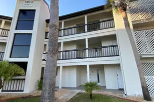 7453 Sunset Harbor Dr, Navarre, FL 32566 - Photo 3